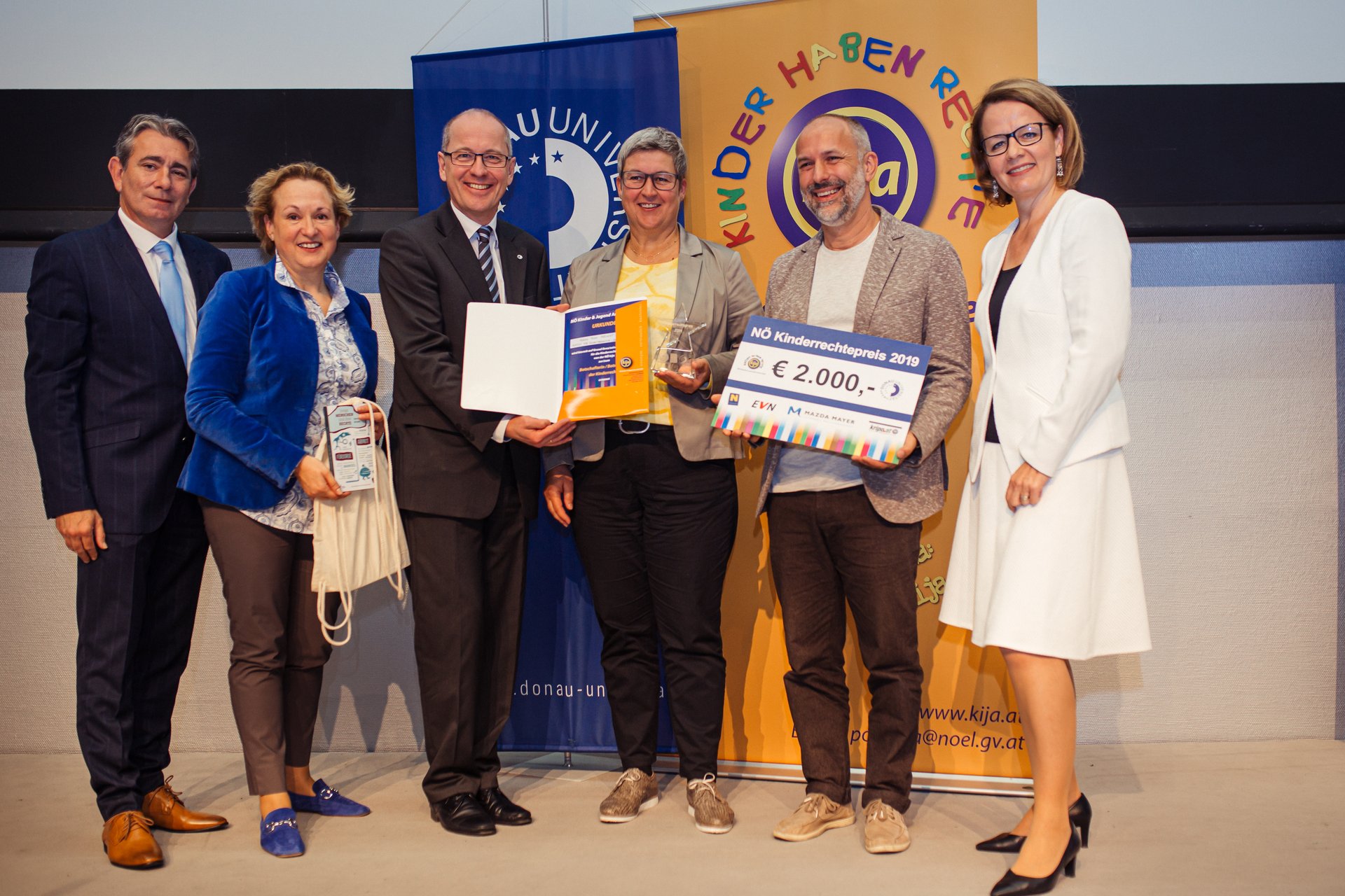 Foto der Preisübergabe NÖ Kinderrechtepreis 2019